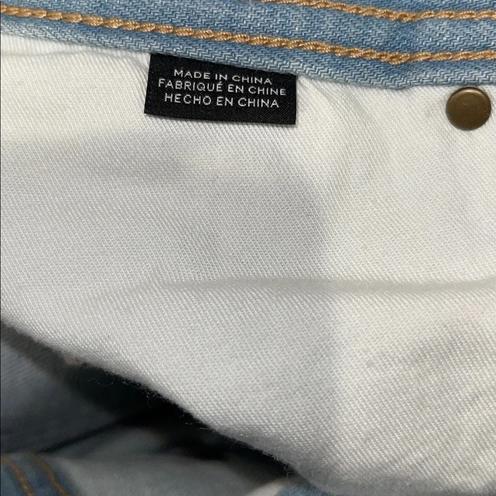 Armani Exchange Light Blue Distressed Slim 5 pocket Jeans NWT 30 x 33 30R